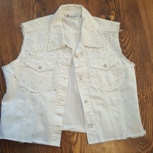 White jeans rhinestone vest
